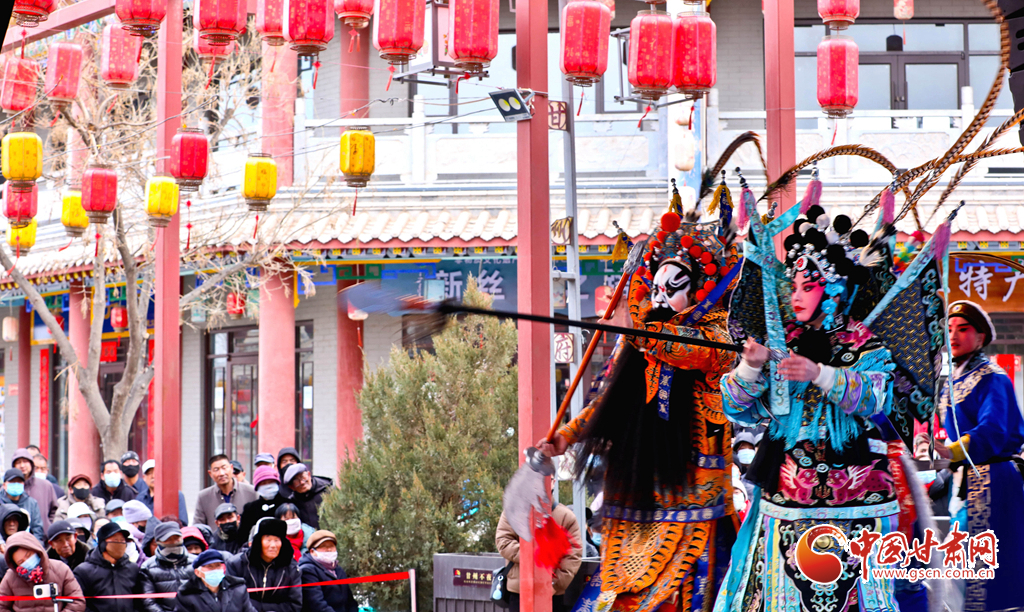 张掖：戏曲盛宴 欢乐百姓