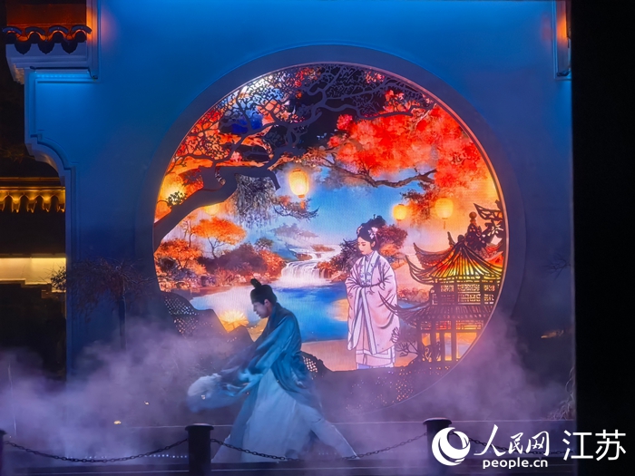 演艺现场。人民网记者 王继亮摄