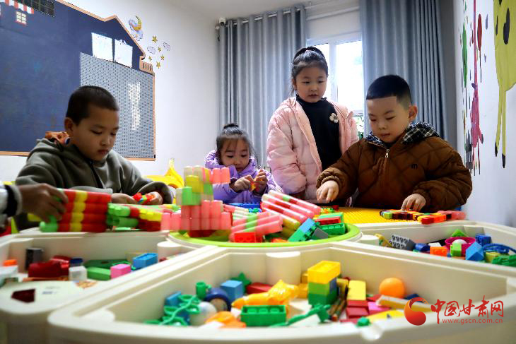 临泽：“花样”托管点亮多彩假期