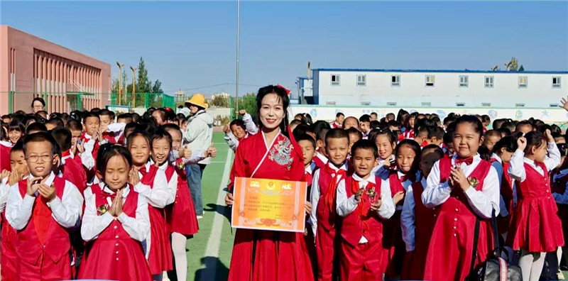 【陇人相218期·重走西北角】援疆教师马宏花:陇原携暖 诗润边疆