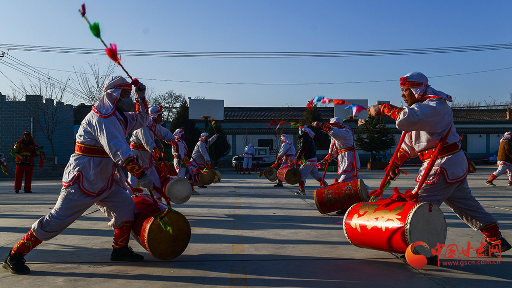 新春走基层丨年味渐浓 景泰长城村社火排练热火朝天
