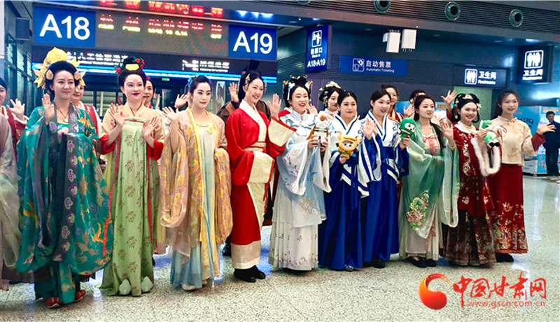 甘肃文博下岭南：一列车载九馆风华 千里路传陇原文脉