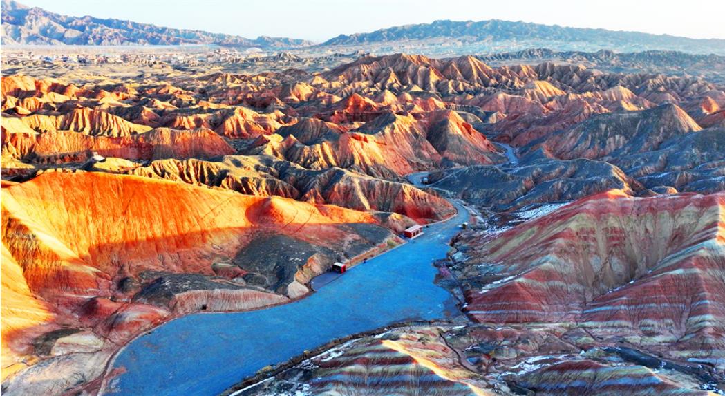 春启张掖 丹霞冰火撞出绝色