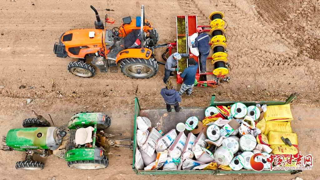 春动陇原·陇拍客丨张掖:科技赋能小麦播种