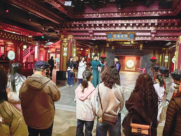 春日消费市场呈现蓬勃生机