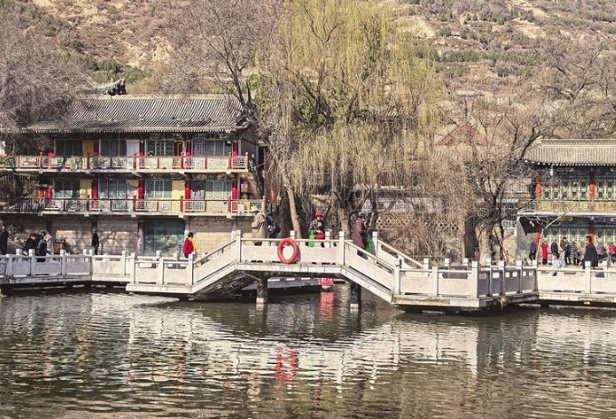 花开黄河岸 踏青在金城