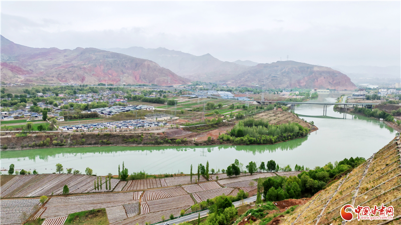 “河”处相逢丨雄关古渡触摸历史文脉 团结村里感受幸福图景