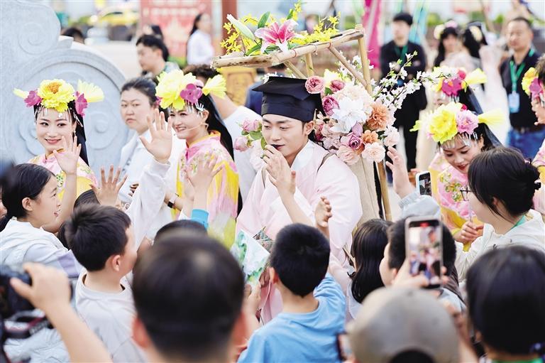 陇原春色引客来 百余名达人踏线采风推介如意甘肃