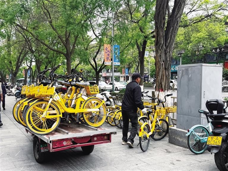 兰州市城管委加强“五一”节前市容环境整治