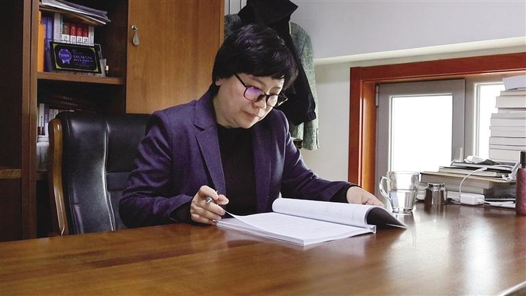 三十年法路守初心 她让法治更有温度
