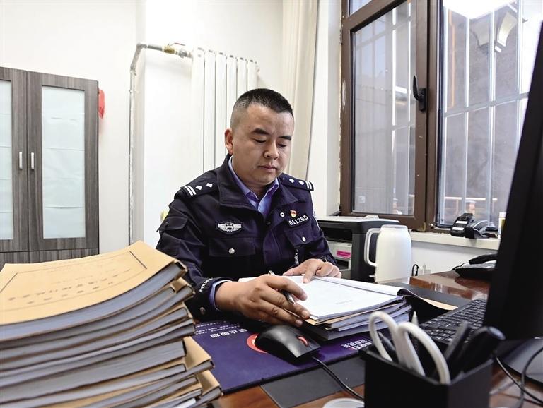 用坚守、创新与温情守护金城坦途