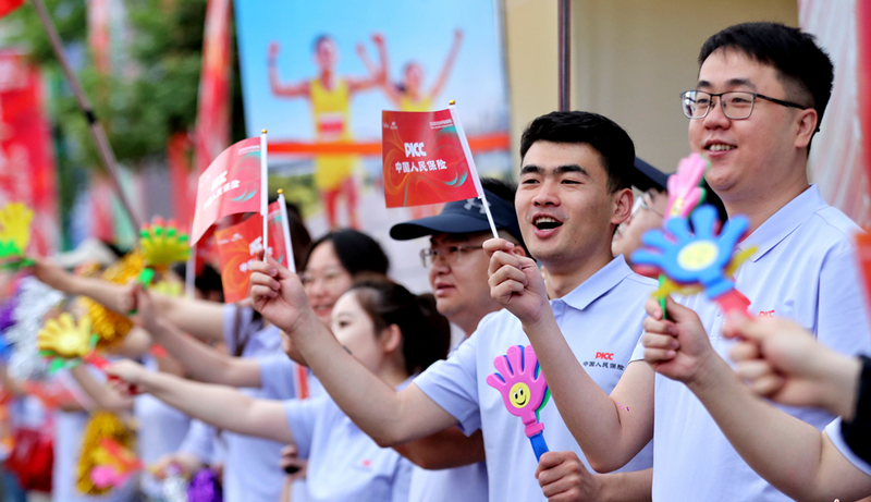 图集|守护每一程 温暖每一步——中国人保以专业与温度点亮兰马赛道