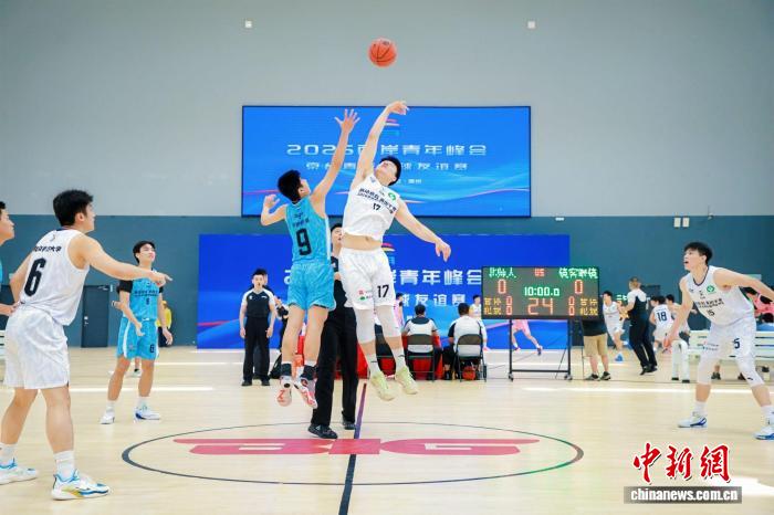 7月12日至14日,以“跃动京台 青出于篮”为主题的2026京台青年篮球友谊赛在北京通州区潞城全民健身中心举办。主办方供图