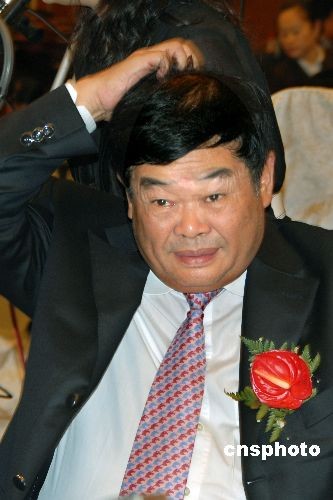 曹德旺图片