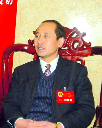 访天水市人大代表 甘谷县县长贾忠慧(图)