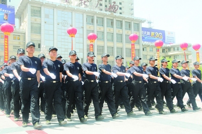 城关两百余名协警和协管员上岗