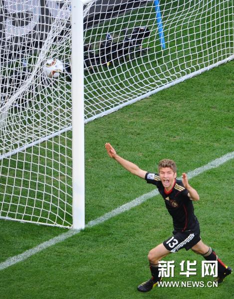 德国4:0大胜阿根廷 克罗泽追平盖德.穆勒进球纪