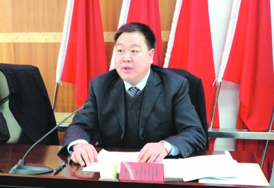 访兰州市工商行政管理局党组书记、局长侯中甲