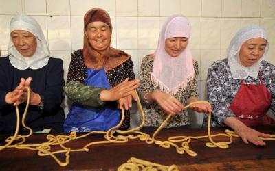 Chinese Muslims celebrate end of Ramadan