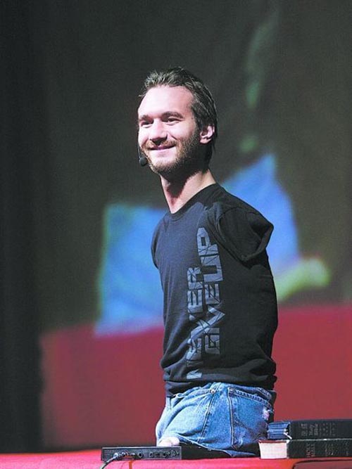 "无肢勇士"尼克·胡哲的不屈人生_风水知识大全_尼克·胡哲大运就走好