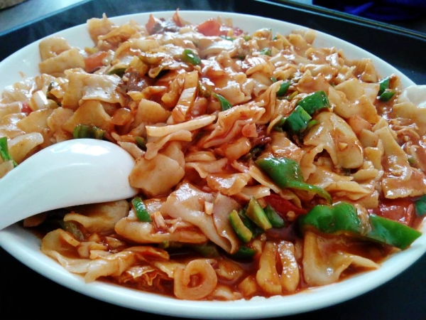 【张家川乡土美食】炒面片_本地小吃_张家川在线