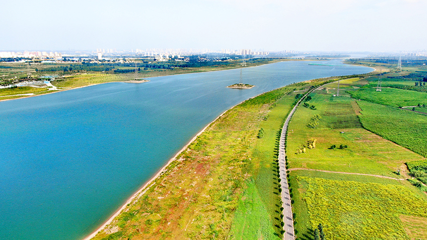 滹沱河生态修复三期(正定段)定西湖景观节点.石晓旭摄