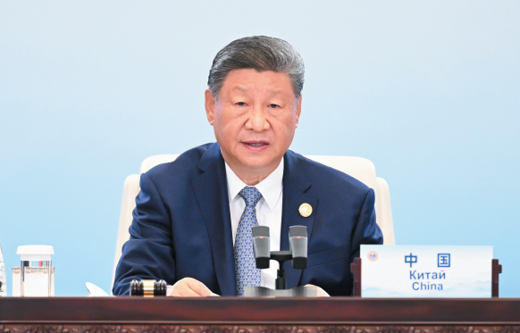 弘扬伟大抗战精神，向着中华民族伟大复兴的光辉彼岸奋勇前进