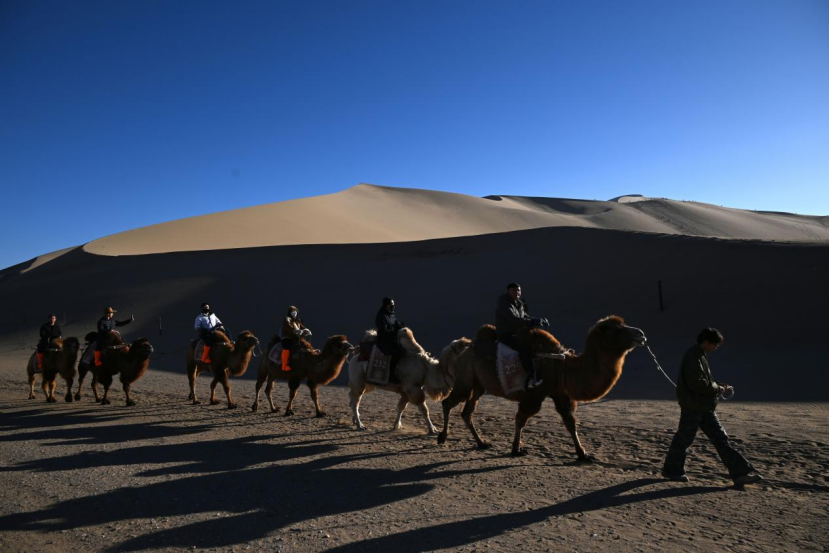 敦煌：前10个月旅游接待超2300万人次