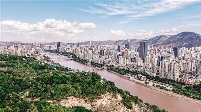 黄河潮涌奏强音 砥砺奋进谱新篇