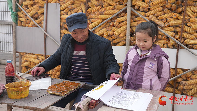 静宁：非遗木刻 绘出新春底色