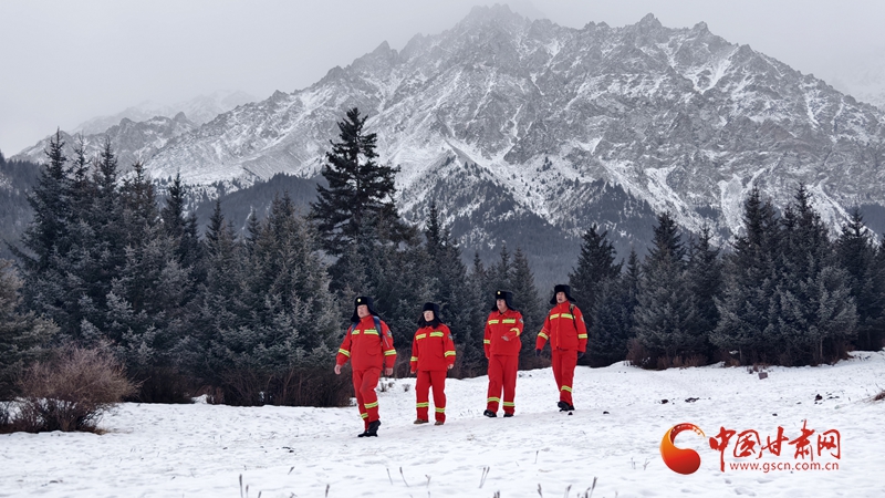 【新春走基层】三代接力 守护祁连青绿底色