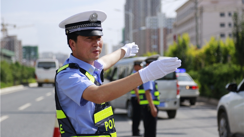 初心如磐铸警魂 赤心为民守畅安——记全国公安二级英模钟全龙