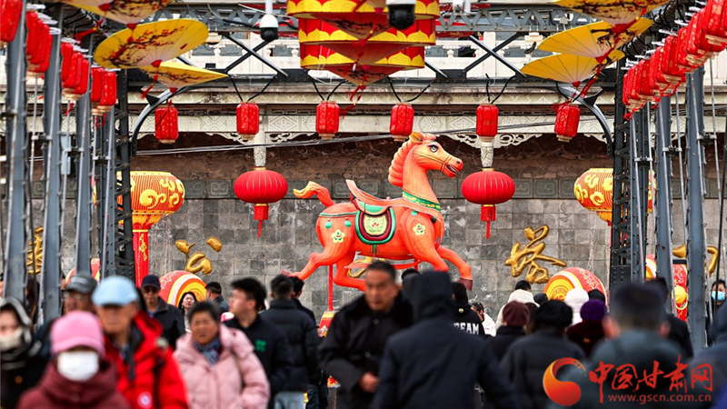 新春走基层|兰州：万盏灯火映黄河 一城欢喜迎马年