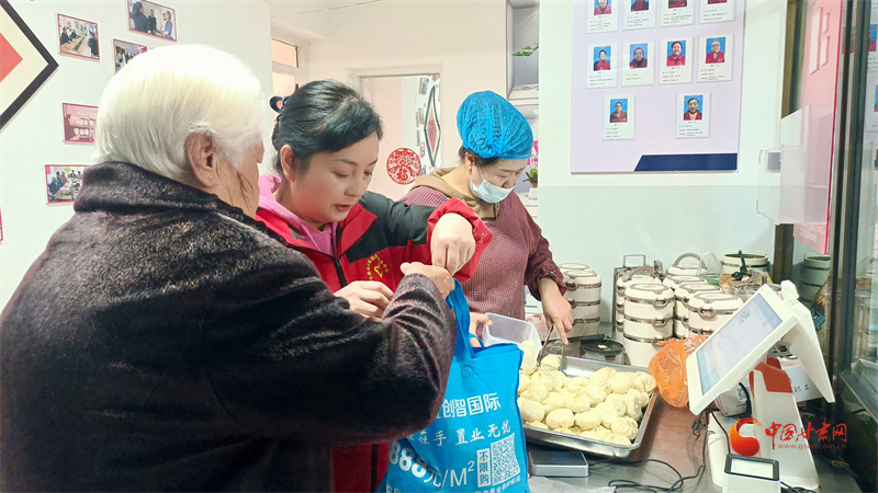 三八妇女节特刊丨兰州七里河：巾帼担当守护“一老一小”幸福时光