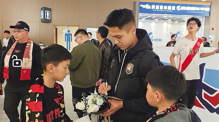 欢迎回家！兰州陇原竞技队结束冬训回兰