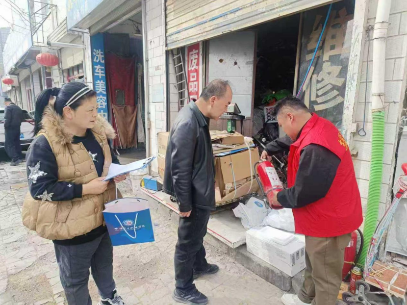 兰州城关区白塔山社区开展再生资源回收站消防安全检查