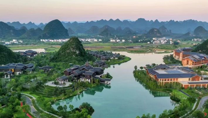 重走中国西北角|桂林文旅的新质生产力：展山水画卷引来游客，耕千年底蕴留住游客