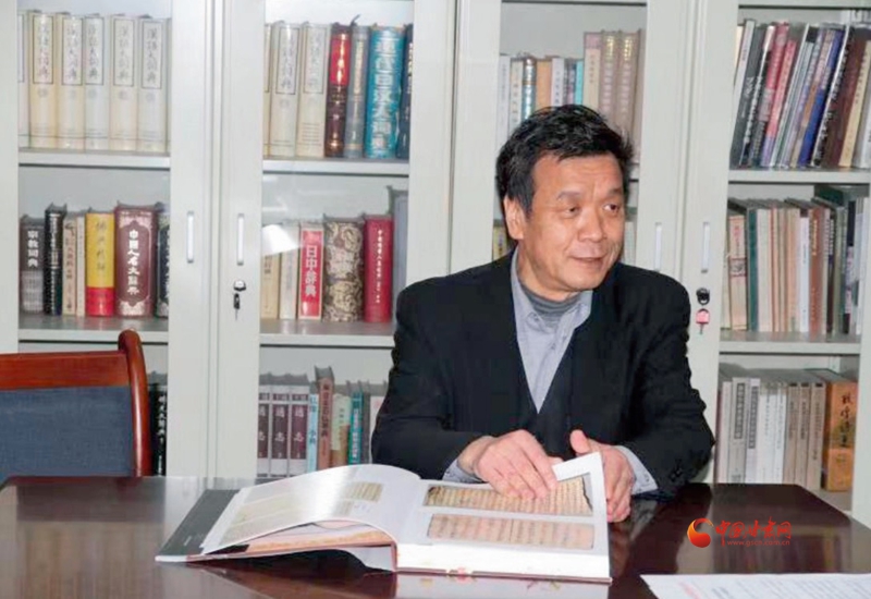 重走中国西北角 | 十年填补空白：敦煌遗书数据库背后的学术坚守