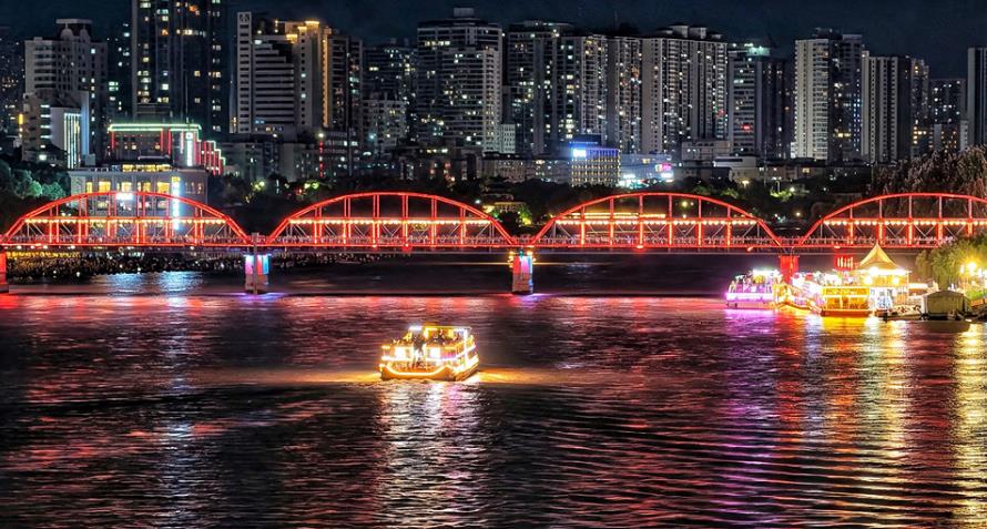 夜览黄河风情 邂逅兰州夏夜浪漫