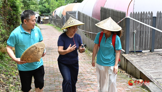 重走中国西北角|大二学子采访手记：新闻理想需要勇气、毅力和泥土气