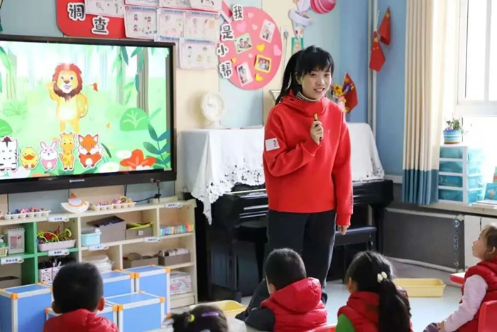 刘欣甜：童心予我，满岸繁花