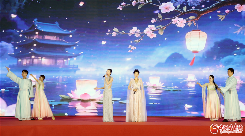【网络中国节·中秋】兰州铁路局“文明会客厅”中秋诗会温情上演