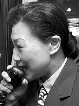 北京公交集团表示,今年7月31日,原公交集团"李素丽服务热线96166"